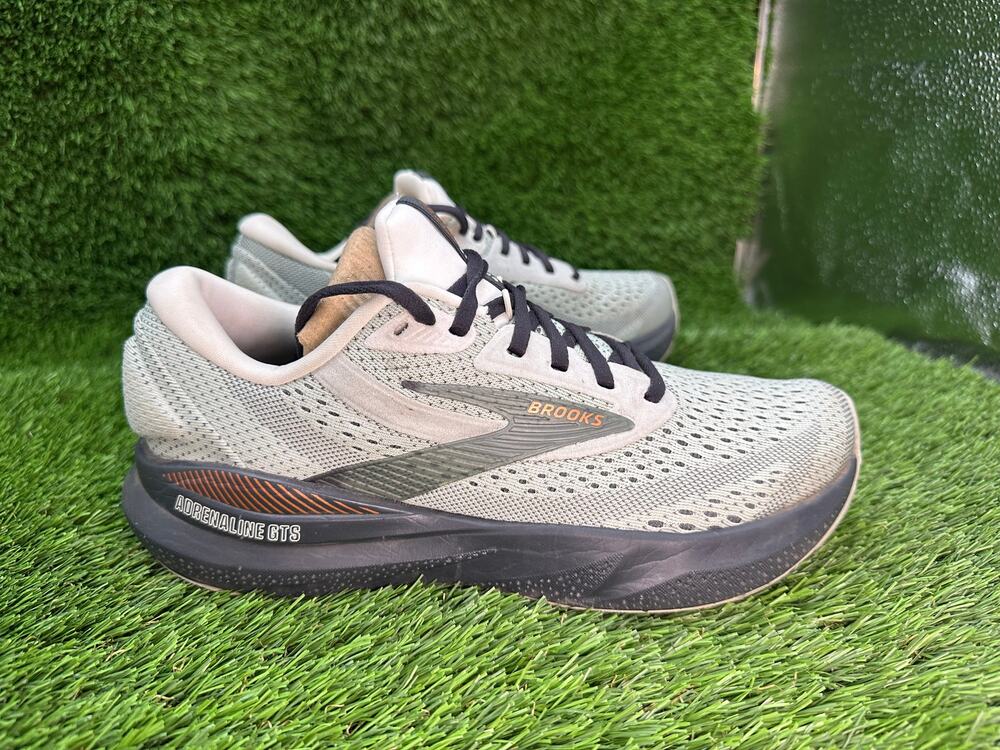 Brooks Adrenaline GTS 24 1204261B030 Athletic Sneaker Women's 8.5B Gray Mesh Gym